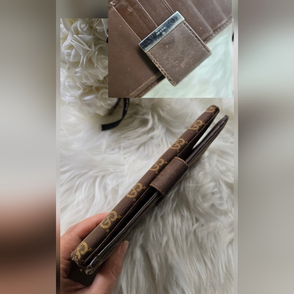 Gucci Vintage Brown and Tan Monogram Long Wallet - Picture 16 of 17